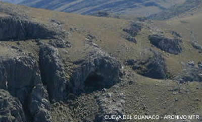 Cerro Tres Picos, Cueva del Guanaco