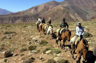 Cruce de la Cordillera de Los Andes Cabalgata Sanmartiniana